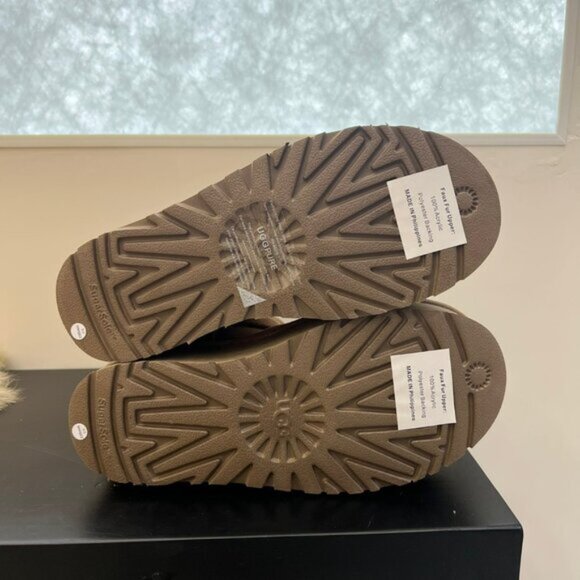 UGG Womens classic ultra mini platform boots Chestnut - Picture 7 of 7